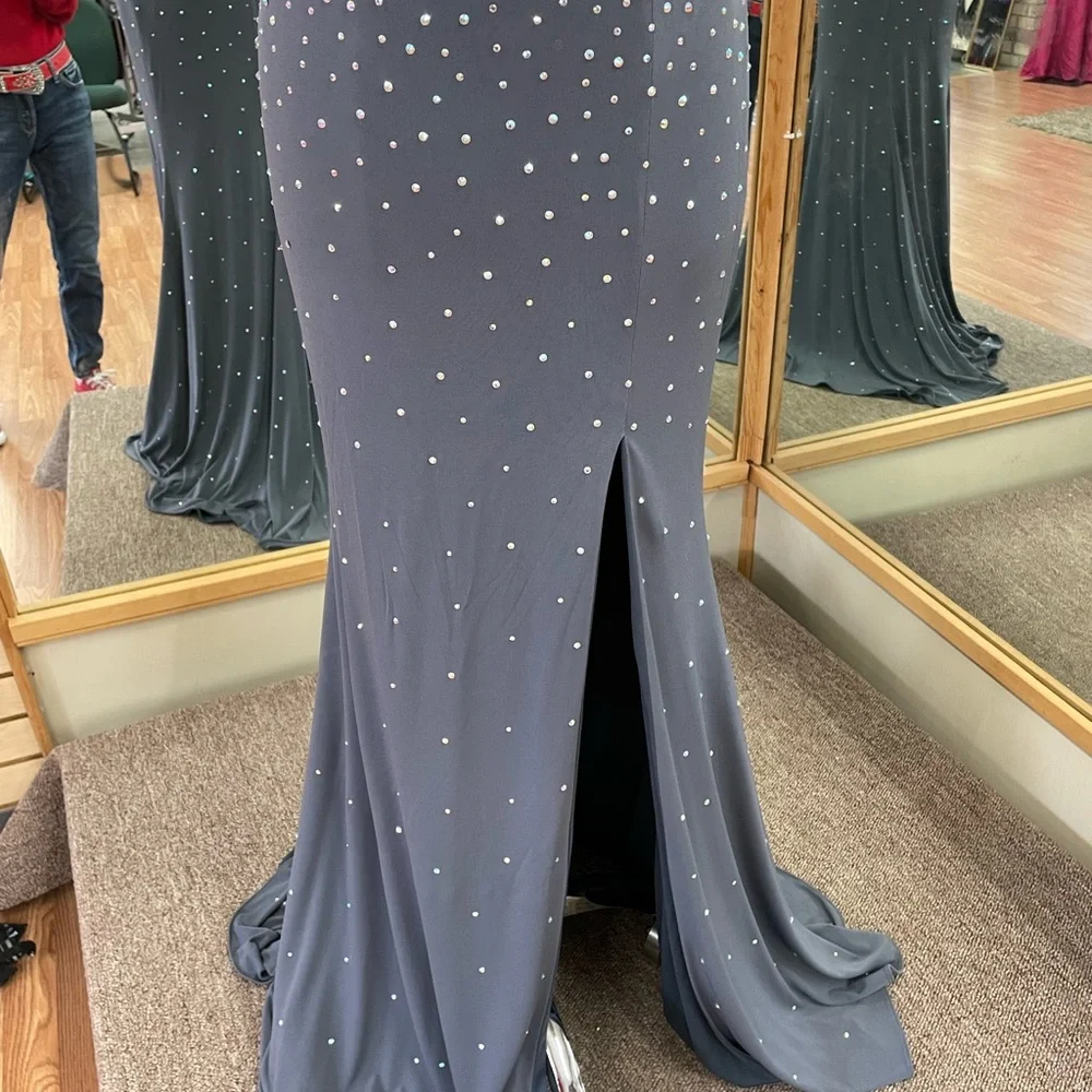 Wow $275 WOW Stunning Formal Gown by JOVANI Grey Size 6 LAST REDUCTION NEED SALE - Picture 2 of 14